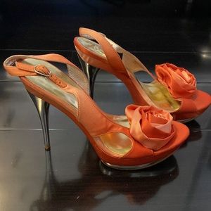 📌SOLD📌.    Guess by Marciano PlatformOrange Satin Heels size 6.5 gently used
